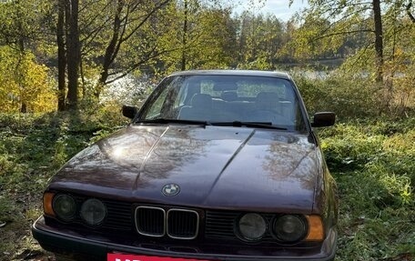 BMW 5 серия, 1991 год, 350 000 рублей, 2 фотография