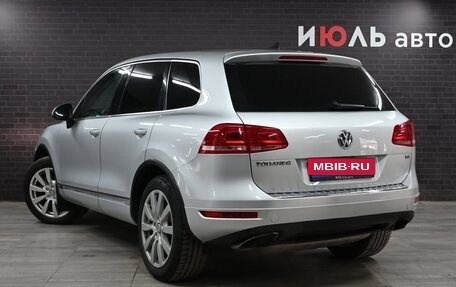 Volkswagen Touareg III, 2011 год, 1 990 000 рублей, 5 фотография