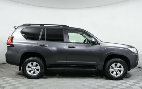 Toyota Land Cruiser Prado 150 рестайлинг 2, 2023 год, 8 450 000 рублей, 4 фотография