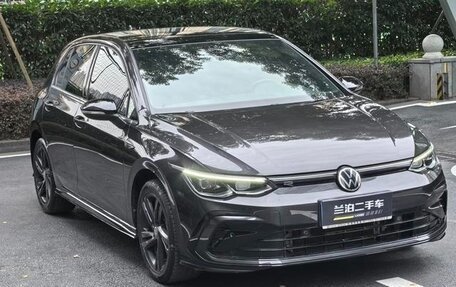 Volkswagen Golf VIII, 2021 год, 1 950 000 рублей, 3 фотография