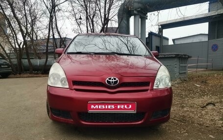 Toyota Corolla Verso I, 2006 год, 550 000 рублей, 1 фотография