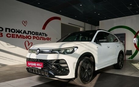 Volkswagen Tiguan, 2024 год, 6 450 000 рублей, 2 фотография