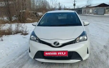 Toyota Vitz, 2015 год, 870 000 рублей, 6 фотография