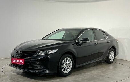 Toyota Camry, 2019 год, 2 599 000 рублей, 1 фотография