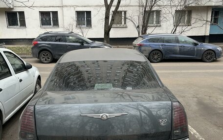 Chrysler 300C II, 2005 год, 700 000 рублей, 4 фотография