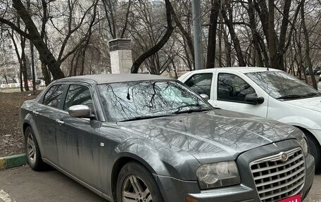 Chrysler 300C II, 2005 год, 700 000 рублей, 3 фотография