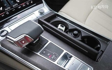 Audi A6, 2021 год, 4 860 000 рублей, 6 фотография
