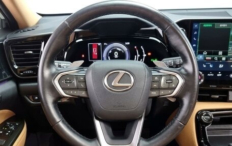 Lexus NX, 2022 год, 4 900 000 рублей, 5 фотография