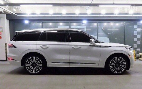 Lincoln Aviator II, 2021 год, 6 130 000 рублей, 3 фотография