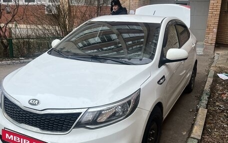 KIA Rio III рестайлинг, 2016 год, 950 000 рублей, 4 фотография