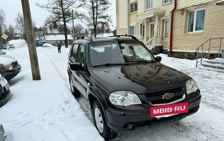 Chevrolet Niva I рестайлинг, 2011 год, 535 000 рублей, 2 фотография