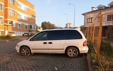 Chrysler Voyager III, 1999 год, 270 000 рублей, 9 фотография