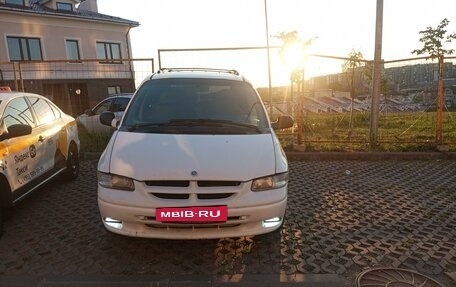 Chrysler Voyager III, 1999 год, 270 000 рублей, 11 фотография