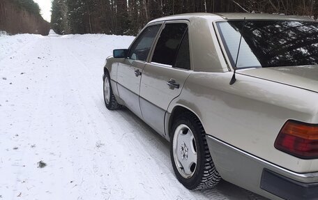 Mercedes-Benz W124, 1990 год, 400 000 рублей, 4 фотография