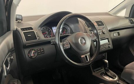 Volkswagen Touran III, 2013 год, 875 000 рублей, 9 фотография