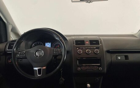 Volkswagen Touran III, 2013 год, 875 000 рублей, 11 фотография