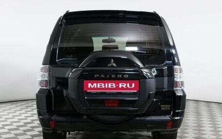 Mitsubishi Pajero IV, 2019 год, 3 997 000 рублей, 6 фотография