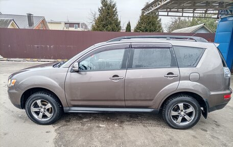 Mitsubishi Outlander III рестайлинг 3, 2012 год, 1 325 000 рублей, 9 фотография