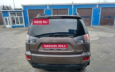 Mitsubishi Outlander III рестайлинг 3, 2012 год, 1 325 000 рублей, 2 фотография