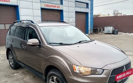 Mitsubishi Outlander III рестайлинг 3, 2012 год, 1 325 000 рублей, 3 фотография