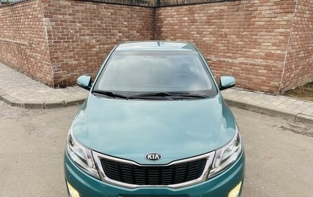 KIA Rio III рестайлинг, 2013 год, 985 000 рублей, 3 фотография