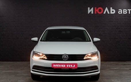 Volkswagen Jetta VI, 2016 год, 1 470 000 рублей, 2 фотография