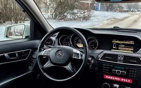 Mercedes-Benz C-Класс, 2011 год, 1 250 000 рублей, 23 фотография