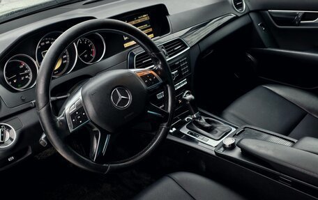 Mercedes-Benz C-Класс, 2011 год, 1 250 000 рублей, 26 фотография