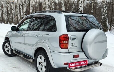 Toyota RAV4, 2005 год, 950 000 рублей, 8 фотография