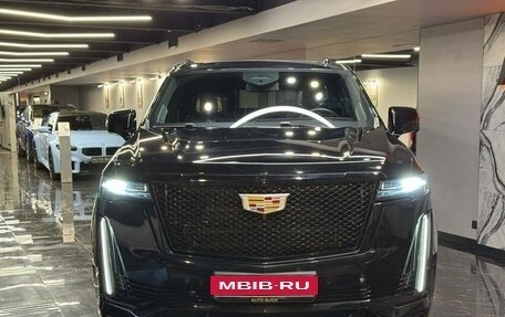 Cadillac Escalade V, 2022 год, 13 499 999 рублей, 2 фотография