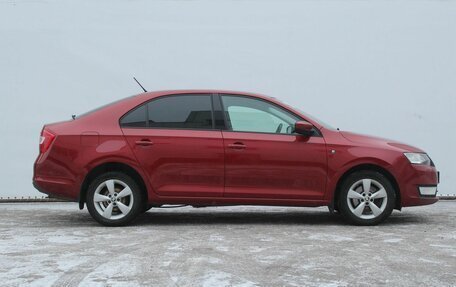 Skoda Rapid I, 2014 год, 860 000 рублей, 4 фотография