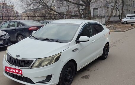 KIA Rio III рестайлинг, 2012 год, 650 000 рублей, 10 фотография