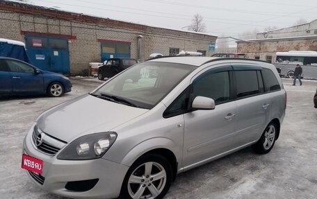 Opel Zafira B, 2012 год, 720 000 рублей, 1 фотография