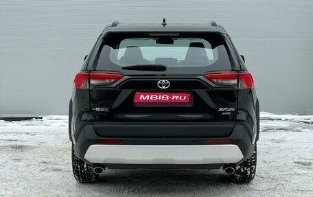 Toyota RAV4, 2023 год, 4 650 000 рублей, 4 фотография