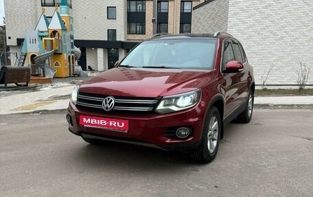 Volkswagen Tiguan I, 2012 год, 1 299 999 рублей, 2 фотография