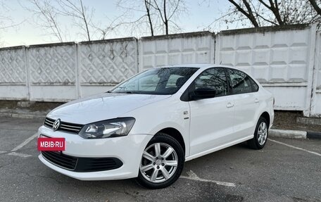 Volkswagen Polo VI (EU Market), 2013 год, 1 120 000 рублей, 2 фотография