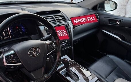 Toyota Camry, 2016 год, 2 400 000 рублей, 7 фотография