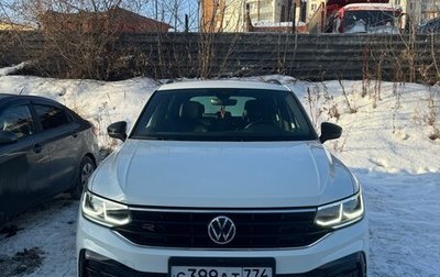 Volkswagen Tiguan II, 2021 год, 4 200 000 рублей, 1 фотография