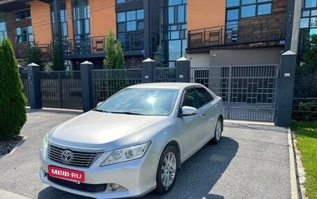 Toyota Camry, 2014 год, 2 100 000 рублей, 4 фотография