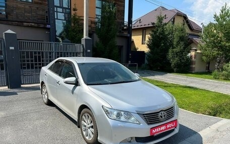 Toyota Camry, 2014 год, 2 100 000 рублей, 6 фотография