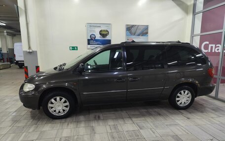 Chrysler Voyager IV, 2005 год, 700 000 рублей, 3 фотография