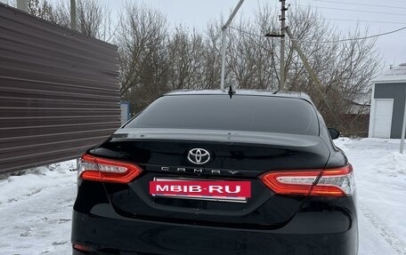 Toyota Camry, 2018 год, 2 880 000 рублей, 3 фотография