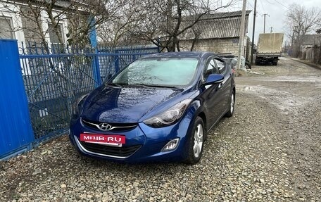 Hyundai Elantra V, 2012 год, 930 000 рублей, 2 фотография