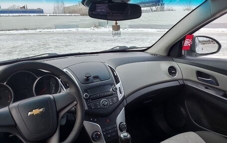Chevrolet Cruze II, 2014 год, 930 000 рублей, 9 фотография