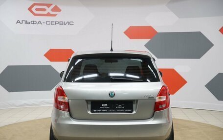 Skoda Fabia II, 2011 год, 680 000 рублей, 6 фотография