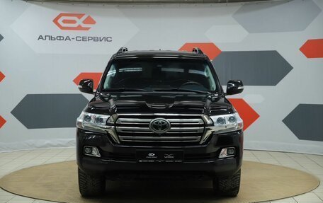 Toyota Land Cruiser 200, 2019 год, 6 990 000 рублей, 2 фотография