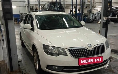 Skoda Superb III рестайлинг, 2013 год, 1 200 000 рублей, 2 фотография