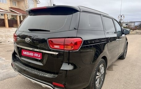 KIA Carnival III, 2018 год, 2 450 000 рублей, 7 фотография