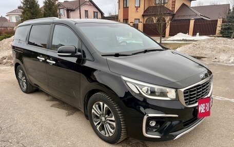 KIA Carnival III, 2018 год, 2 450 000 рублей, 3 фотография