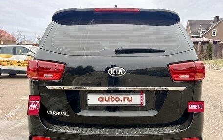 KIA Carnival III, 2018 год, 2 450 000 рублей, 6 фотография